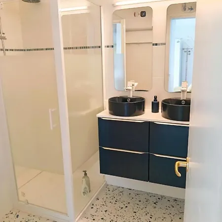 Apartament T1 Bis Neuf Avec Petite A 150m De La